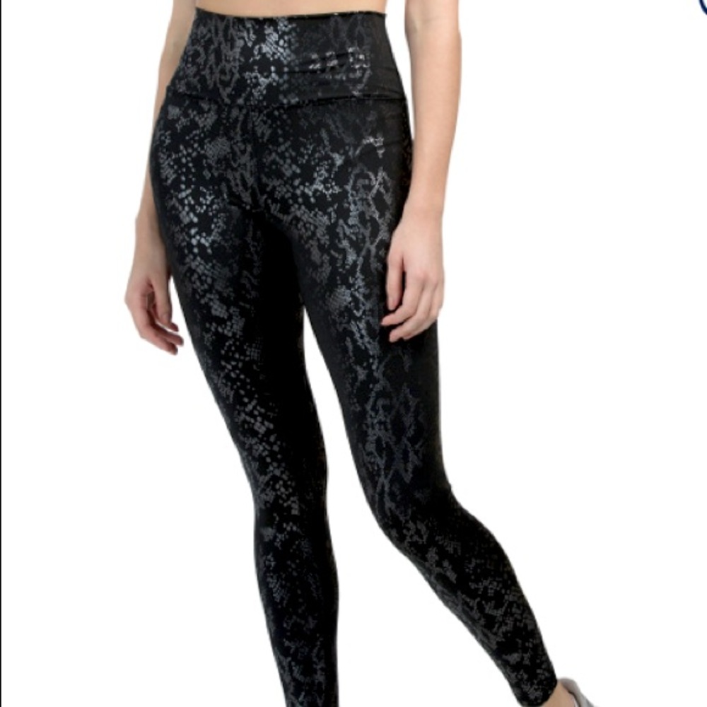SCORPIO SOL High Waist Snakeskin Ankle Leggings M